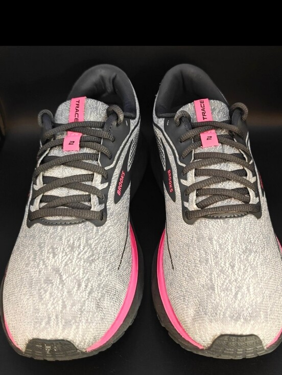 Brooks Shoes - NWOT Brooks Gray and Pink Women's Running Sneakers ONLY USED ONCE